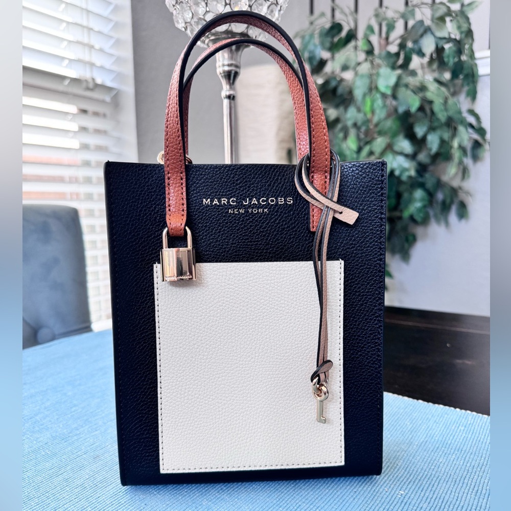 Marc Jacobs Mini Grind Colorblock Leather Tote Crossbody Bag. - Picture 3 of 11